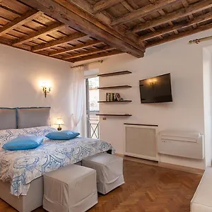 https://gambero-suite.it-romehotels.com